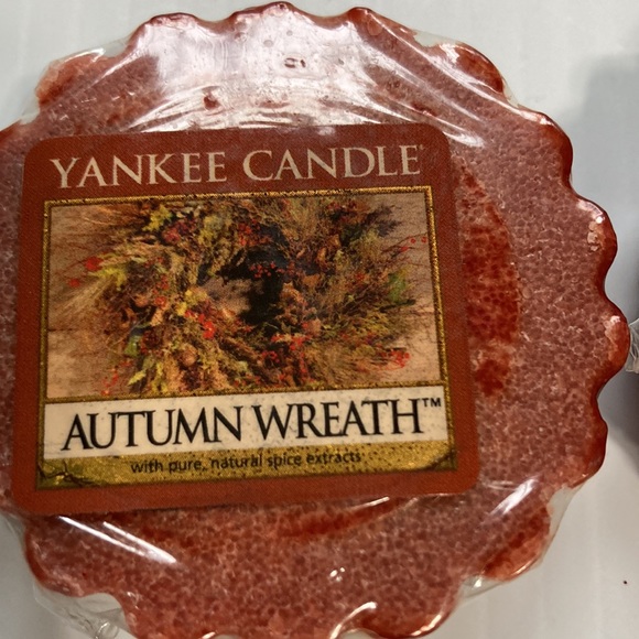 2 Yankee Candle Tarts AUTUMN WREATH NEW 8 oz each - Picture 4 of 6